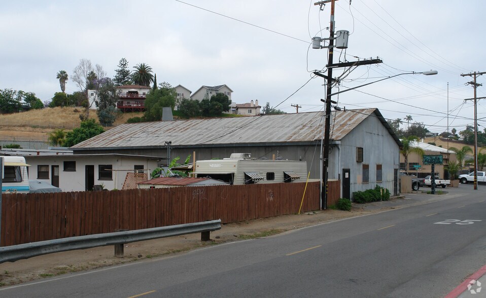 737 Mercantile St, Vista, CA à vendre - Photo de l’immeuble – Image 3 sur 3