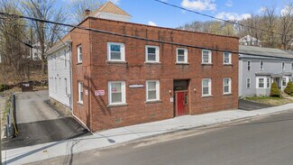 Plus de détails pour 45 Elm St, Winsted, CT - Logement à vendre