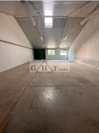 Plus de détails pour Industriel/Logistique à louer