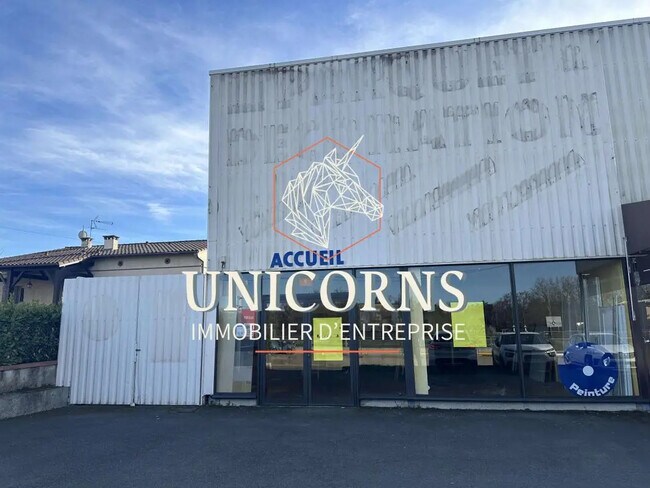 Plus de détails pour Local commercial à louer