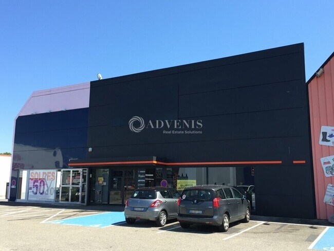 Plus de détails pour Local commercial à louer