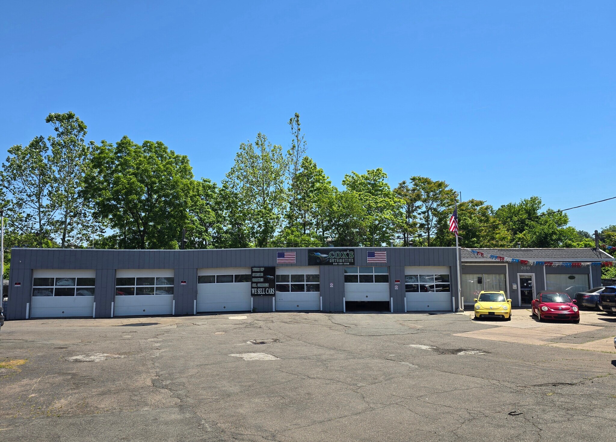 200 Main St, East Hartford, CT à vendre Photo de l’immeuble– Image 1 sur 23