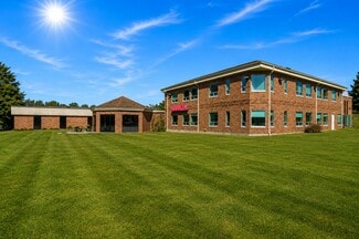 Plus de détails pour 19 John Clarke Rd, Middletown, RI - Bureau à vendre