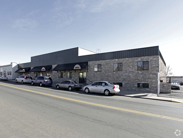 3020-3040 S Tejon St, Englewood, CO à louer - Photo de l’immeuble – Image 1 sur 4