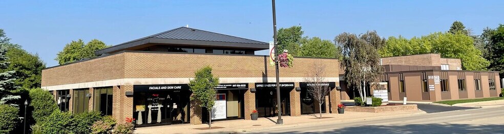 224 S Milwaukee Ave, Wheeling, IL à vendre - Photo de l’immeuble – Image 2 sur 27