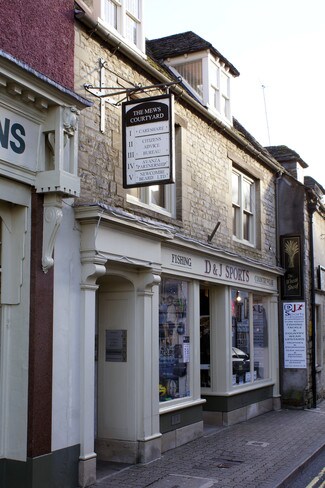 Plus de détails pour Cricklade St, Cirencester - Bureau à louer