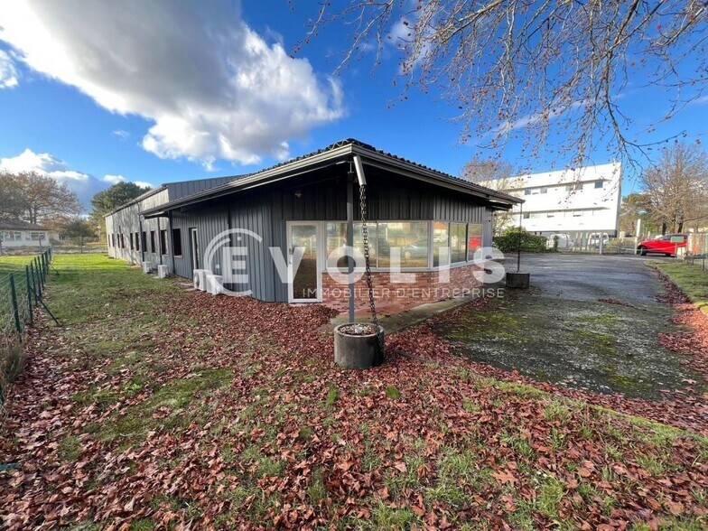 Bureau dans Gradignan à louer - Photo de l’immeuble – Image 2 sur 13