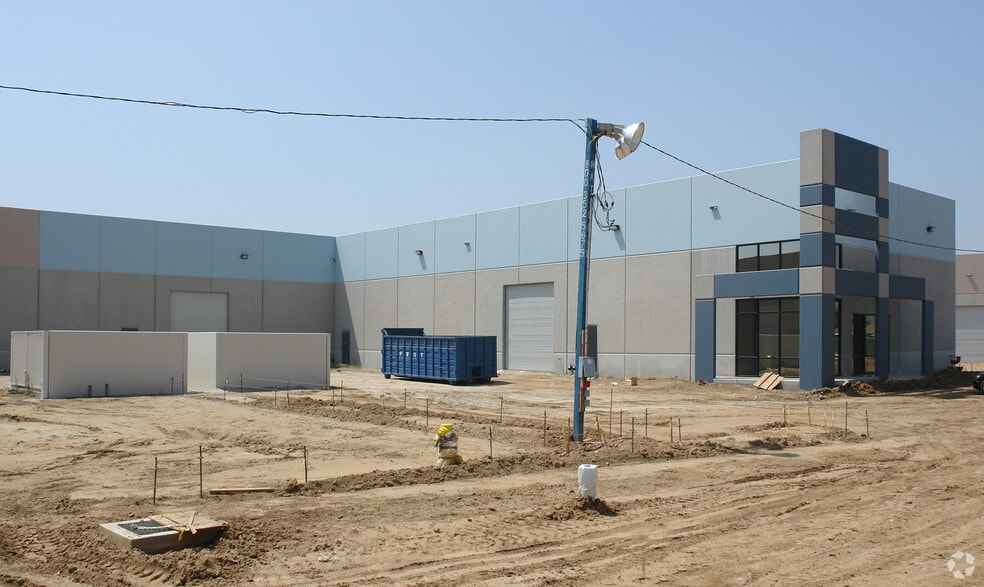 6638 Doolittle Ave, Riverside, CA à vendre - Photo principale – Image 1 sur 28