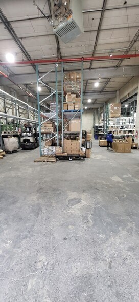 317 E 89th St, Brooklyn, NY à louer - Photo de l’immeuble – Image 2 sur 3
