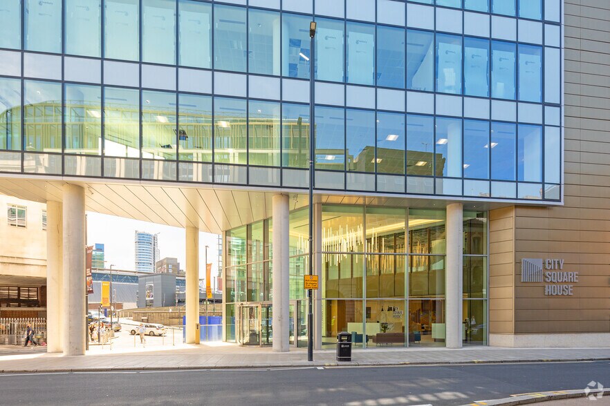 Wellington St, Leeds à louer - Photo de l’immeuble – Image 2 sur 5