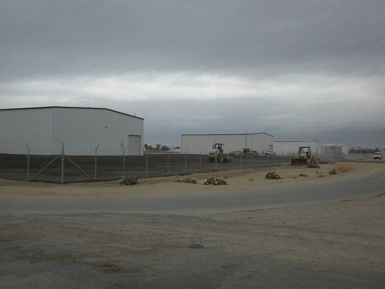 20931 Snow Rd, Bakersfield, CA à louer - Photo de l’immeuble – Image 2 sur 12