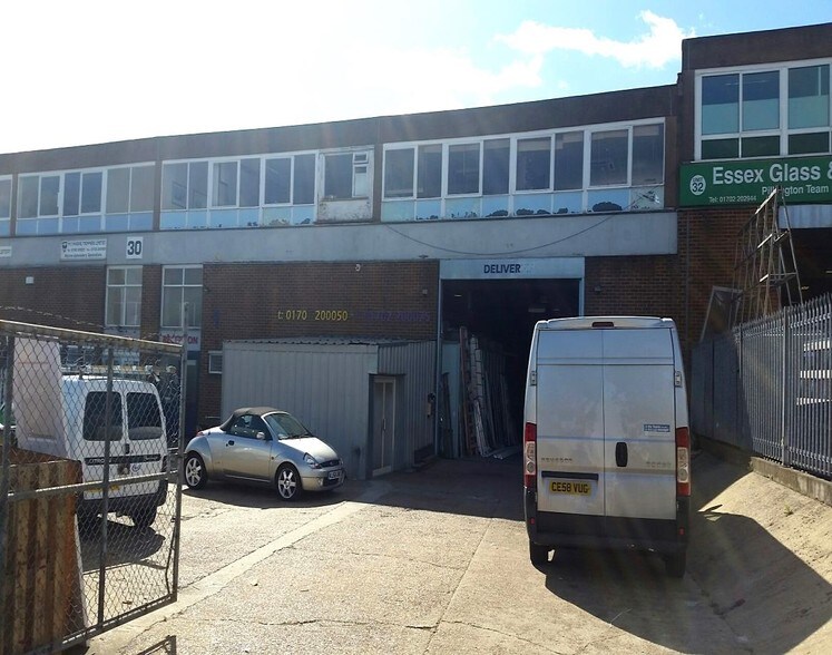 30-33 Eldon Way, Hockley à louer - Photo principale – Image 1 sur 2
