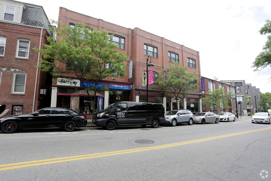 60-64 Harvard St, Brookline, MA à louer - Photo de l’immeuble – Image 3 sur 8