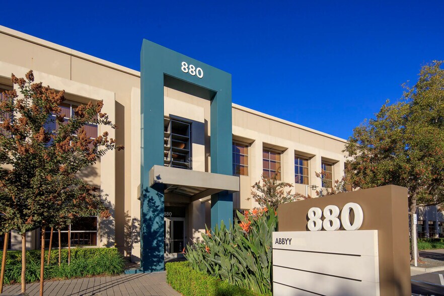 680 N McCarthy Blvd, Milpitas, CA à louer - Photo de l’immeuble – Image 3 sur 22