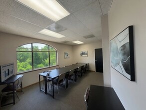 2175 N Academy Cir, Colorado Springs, CO à louer Photo intérieure– Image 2 sur 3