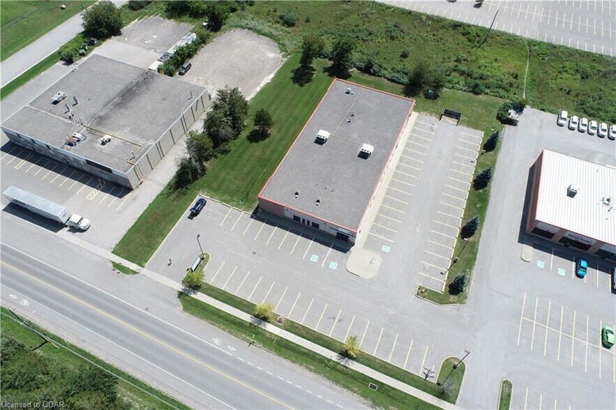 71 Adam St, Belleville, ON à louer - Photo de l’immeuble – Image 2 sur 2