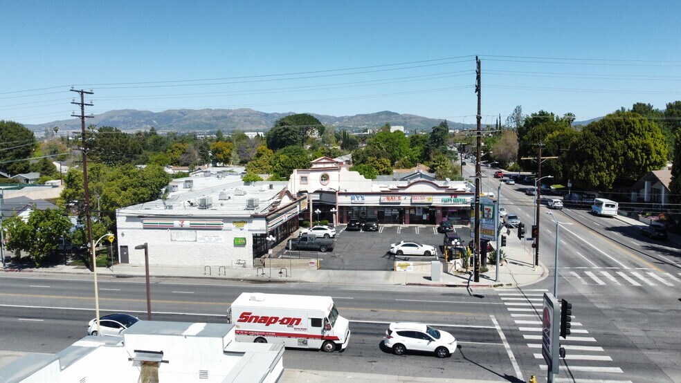 8707 Lindley Ave, Northridge, CA à louer - Photo de l’immeuble – Image 2 sur 7