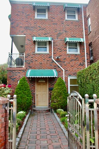 Plus de détails pour 2975 Waterbury Ave, Bronx, NY - Bureau à louer
