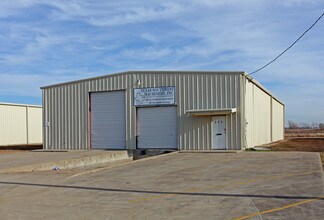 Plus de détails pour 206 Industrial Dr, Forney, TX - Industriel/Logistique à louer