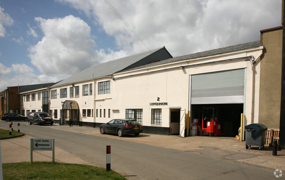Tannery Ln, Send à louer - Photo de l’immeuble – Image 3 sur 4