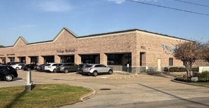 9511 Huffmeister Rd., Houston, TX à louer Photo de l’immeuble– Image 1 sur 3