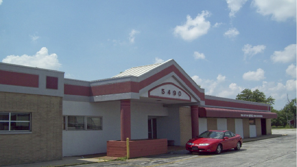5490 Broadway Ave, Merrillville, IN à louer - Photo principale – Image 1 sur 12