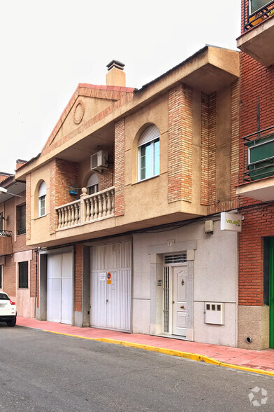 Calle Paz, 11, Torrijos, Toledo à louer - Photo de l’immeuble – Image 1 sur 2