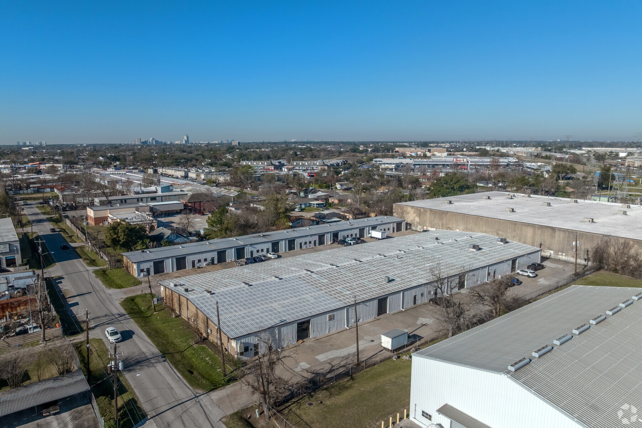 2331 Wirtcrest Ln, Houston, TX à louer Aérien– Image 1 sur 9