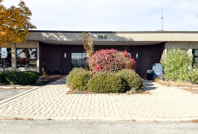 1400 S Wolf Rd, Wheeling, IL à vendre - Photo de l’immeuble – Image 3 sur 24