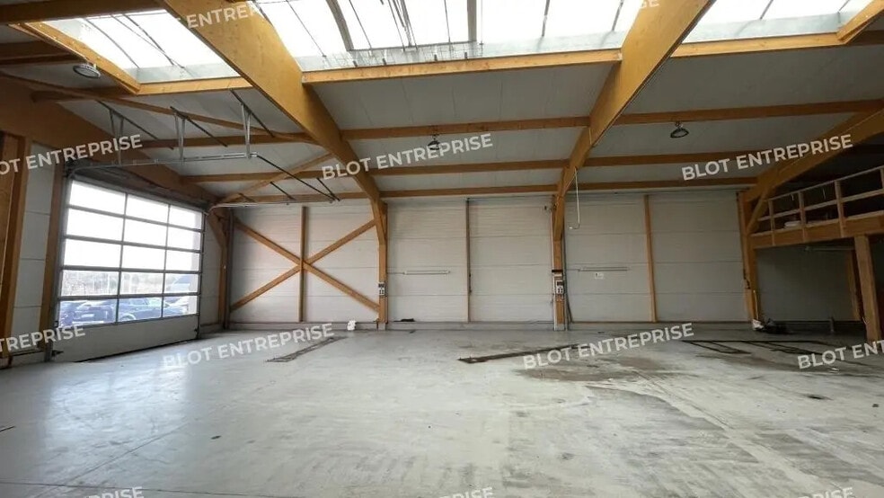 Local d’activités dans Guérande à louer - Photo de l’immeuble – Image 3 sur 5
