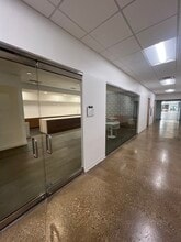 12404 Park Central Dr, Dallas, TX à louer Photo intérieure– Image 2 sur 12