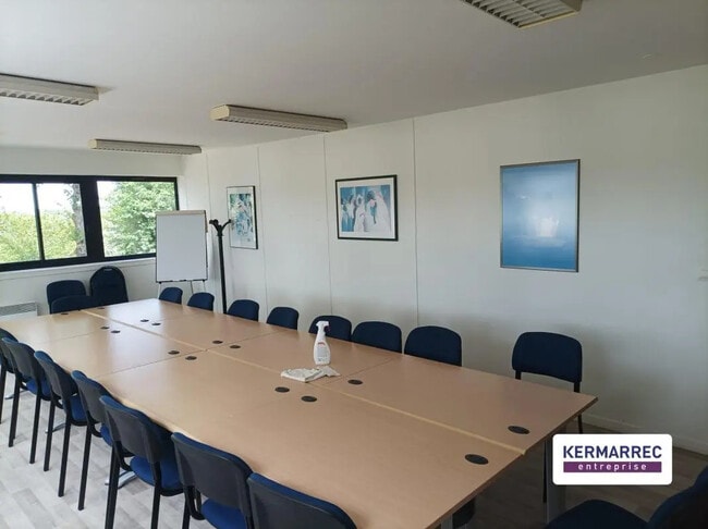 Plus de détails pour Bureau à louer