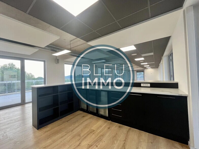 Bureau dans Biot à louer - Photo de l’immeuble – Image 3 sur 6