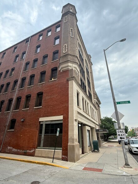 230 E Ohio St, Indianapolis, IN à vendre - Photo de l’immeuble – Image 2 sur 7