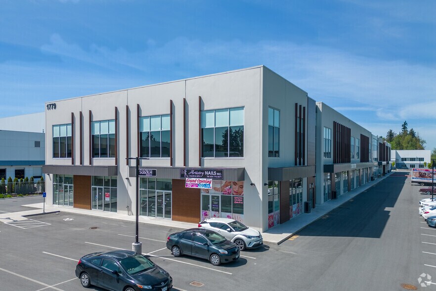 1779 Clearbrook Rd, Abbotsford, BC à louer - Photo de l’immeuble – Image 3 sur 13