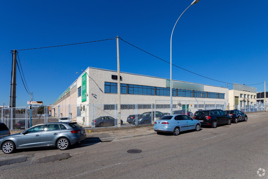 Calle Hermanos Lumière, 6, Getafe, Madrid à vendre - Photo de l’immeuble – Image 2 sur 3