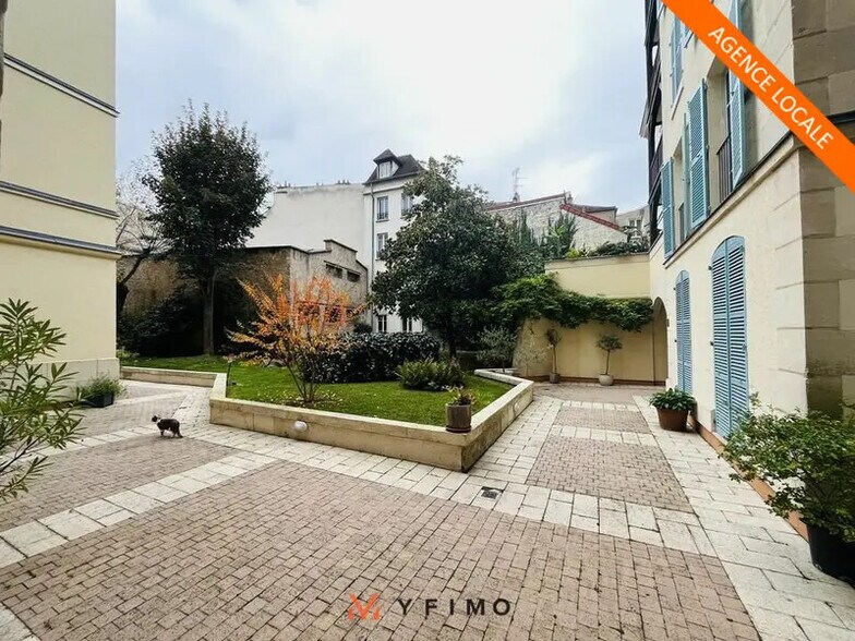 Bureau dans Saint-Germain-en-Laye à louer - Photo de l’immeuble – Image 1 sur 4