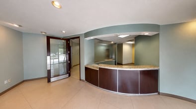 7901 Research Forest Dr, The Woodlands, TX à louer Hall d’entrée– Image 2 sur 3