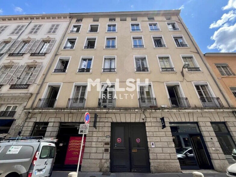 Bureau dans Lyon à louer - Photo de l’immeuble – Image 1 sur 17