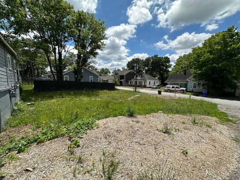 1187 Pendleton St, Greenville, SC à vendre - Photo de l’immeuble – Image 3 sur 3