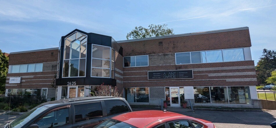 2625 Ch Sainte-Foy, Québec, QC à louer Photo principale– Image 1 sur 2