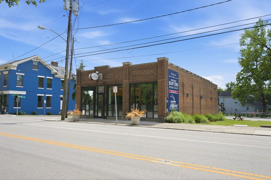 3251 Riverside Dr, Cincinnati, OH à louer - Photo de l’immeuble – Image 1 sur 24