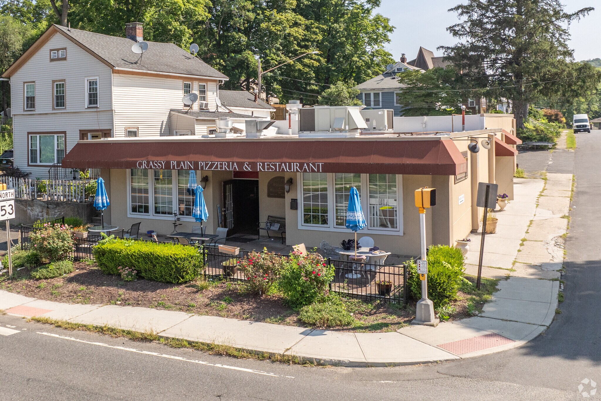 36 Grassy Plain St, Bethel, CT à vendre Photo principale– Image 1 sur 6