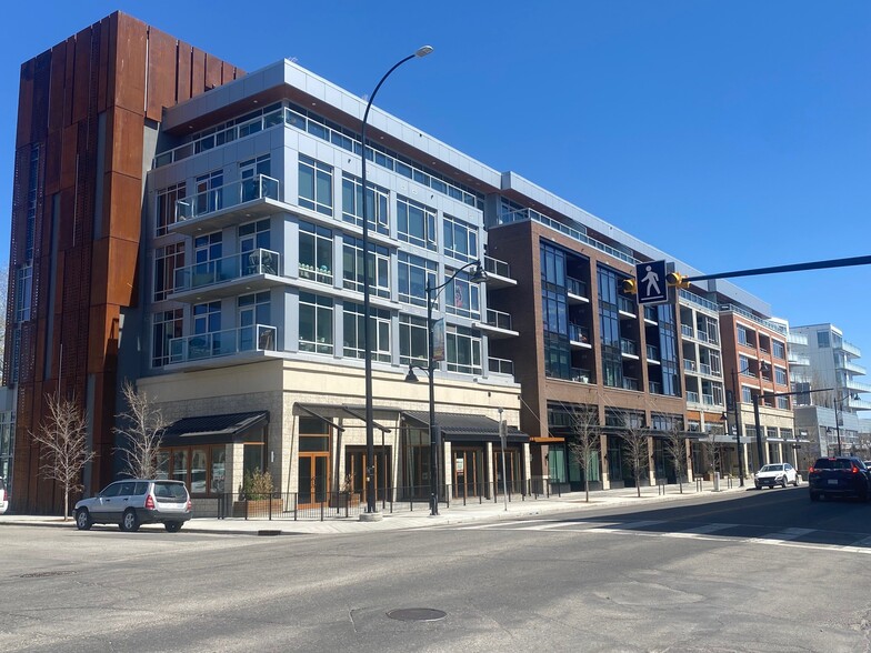 1006 9 Ave SE, Calgary, AB à louer - Photo de l’immeuble – Image 1 sur 7
