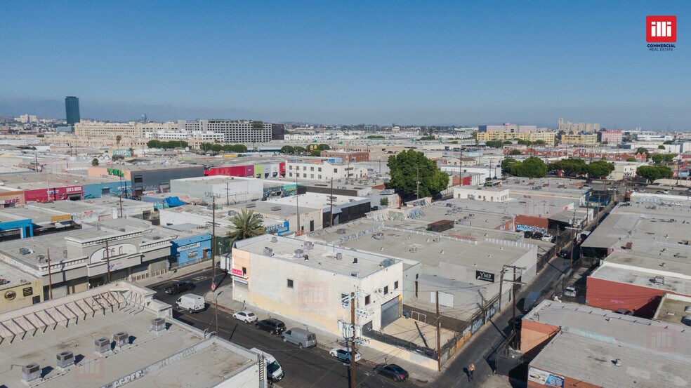 1204 Paloma St, Los Angeles, CA à louer - Photo de l’immeuble – Image 3 sur 9