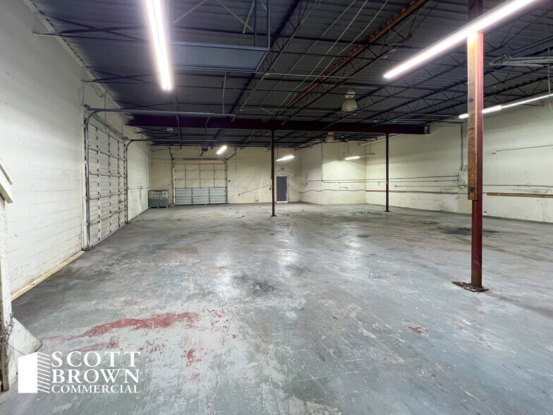 10420 Plano Rd, Dallas, TX à louer - Photo intérieure – Image 2 sur 15