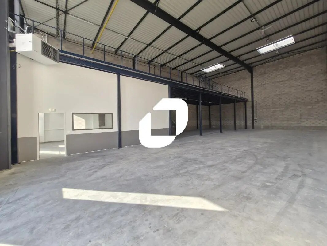 Bureau dans Serris à louer Photo de l’immeuble– Image 1 sur 14