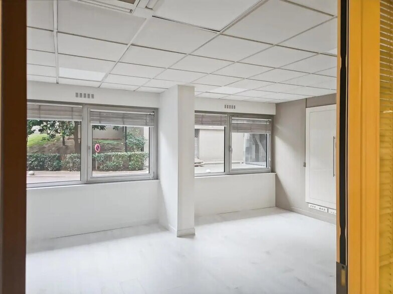 Rue De Vaugirard, Paris à louer - Photo intérieure – Image 2 sur 8