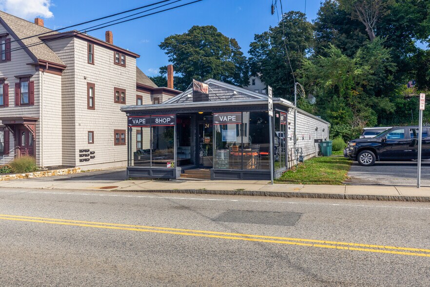 24 Samoset St, Plymouth, MA à vendre - Photo de l’immeuble – Image 2 sur 20