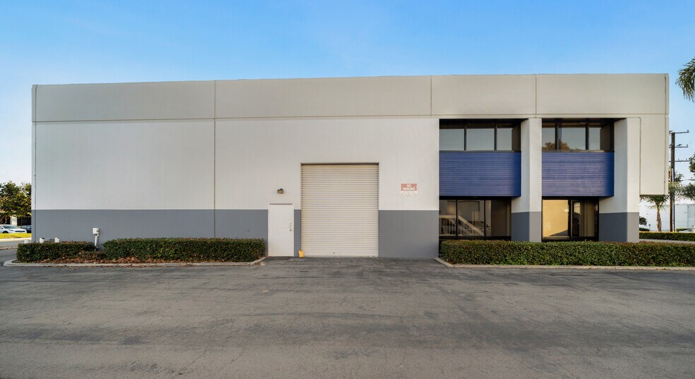 16812 Red Hill Ave, Irvine, CA à vendre - Photo de l’immeuble – Image 2 sur 67
